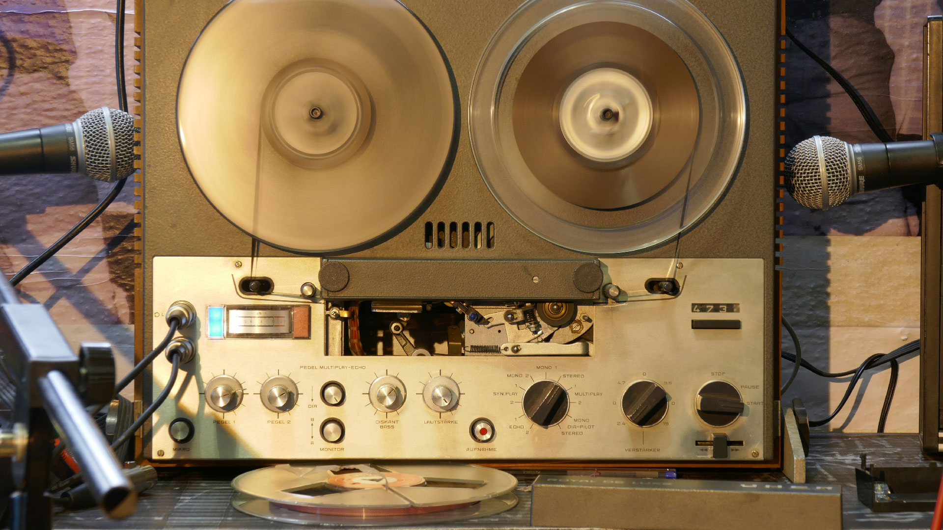 2023-07-19 Abspielen der Aufnahme vom 18.7. 'sand' auf 2 Spieluhren mit Tape (Audio)